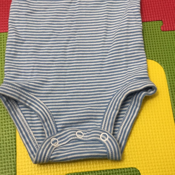 Carter’s “little hero” onesie - Picture 3 of 4